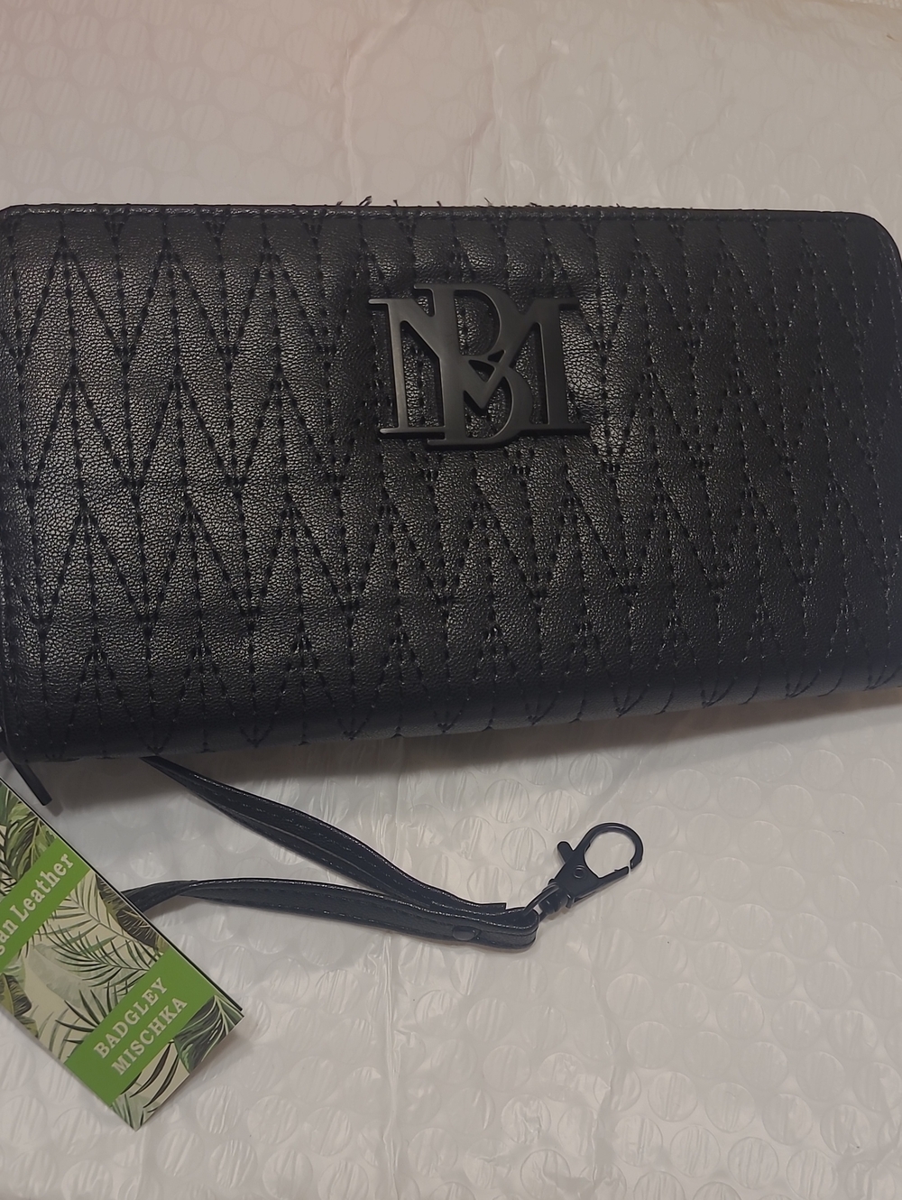 Badgley Mischka Wallet With Phone Holder With Strap To Carry Like A Wristlet